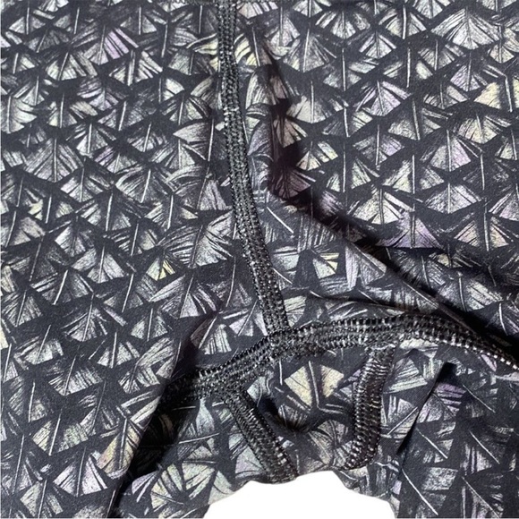 785. GUC - Lululemon Wunder Under Pant Hi-Rise 25” Nulux Iridescent Multi Black - Picture 6 of 7